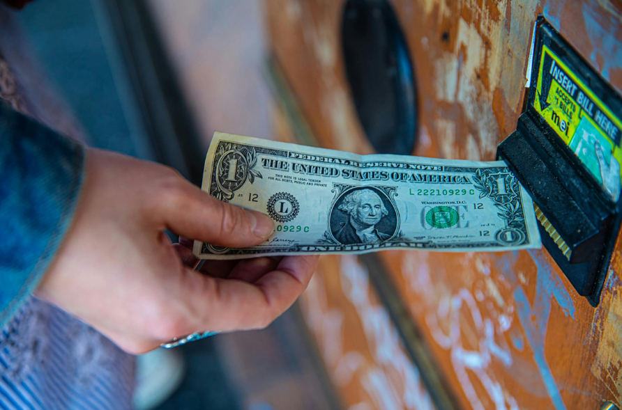 How much is a vending machine permit in the UK in 2025