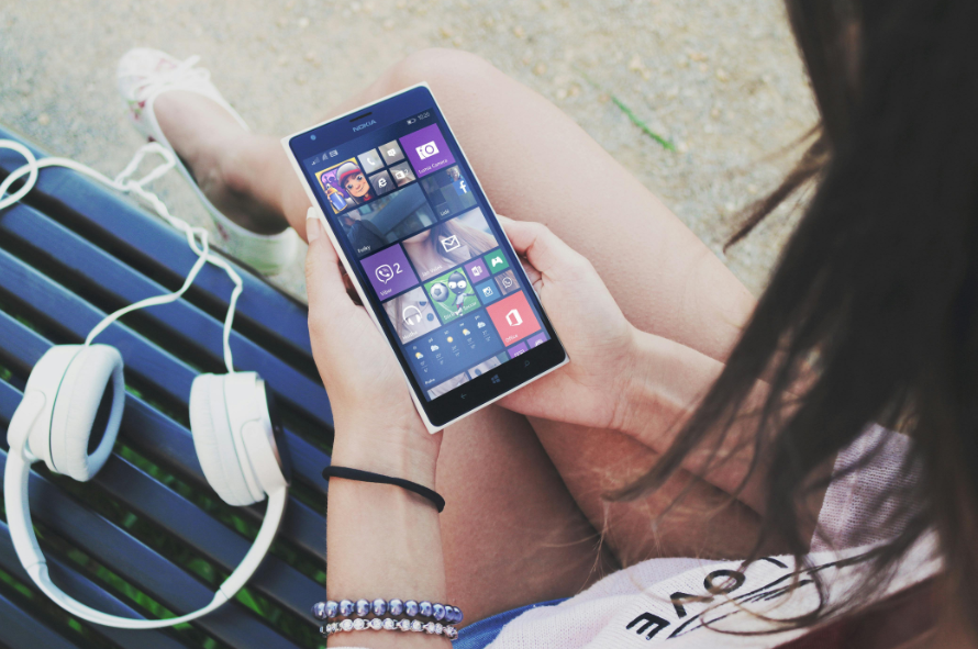 Mobile apps and live streaming improve user experiences